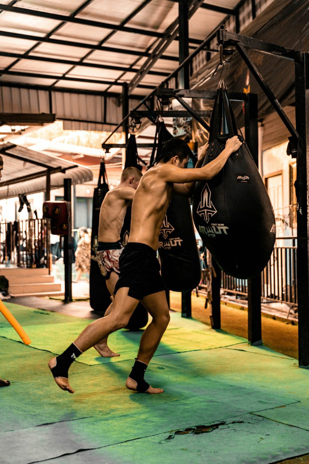 סמואל פלקון: בתקופה האחרונה יותר מתמיד – גוף חזק = חיים יציבים